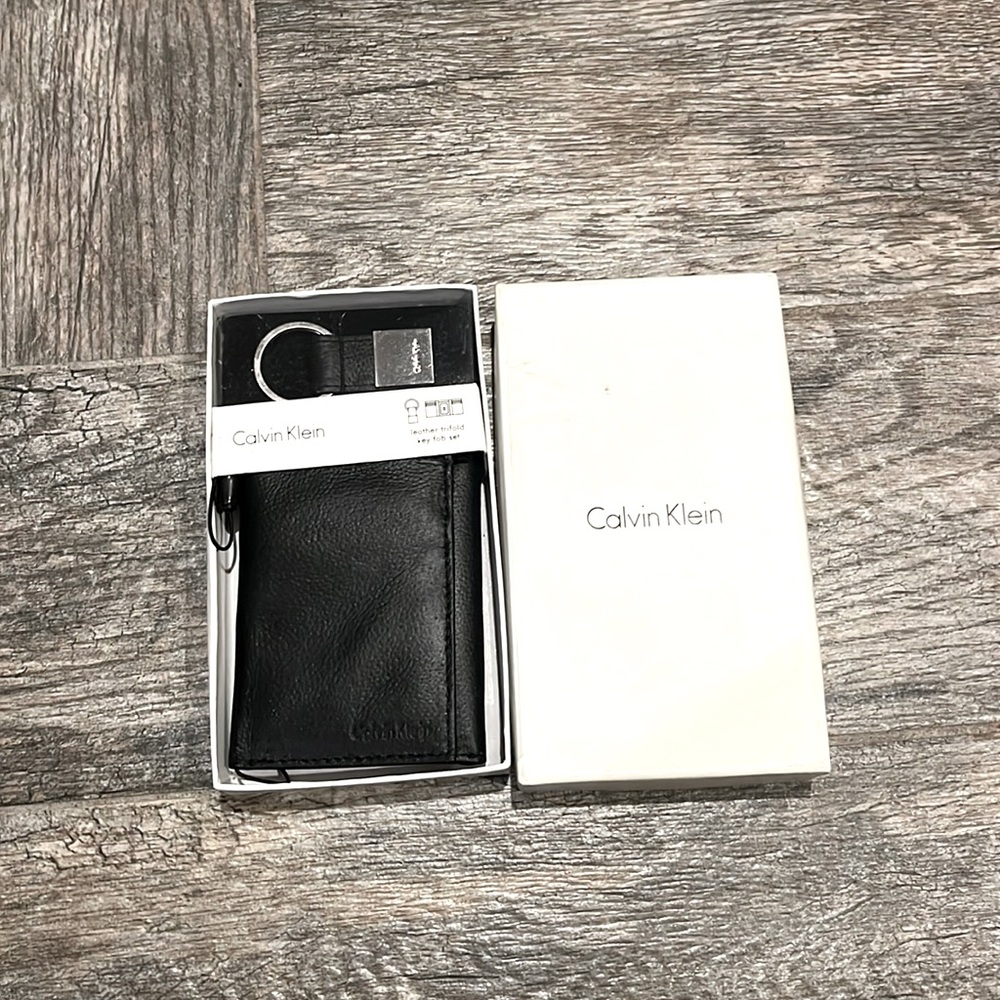 Calvin Klein black Trifold with Keyfob